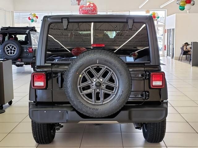 2026 Jeep Wrangler in Bedford, OH 44146 - 18103920 3