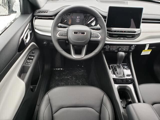 2026 Jeep Compass in Bedford, OH 44146 - 18103922 9