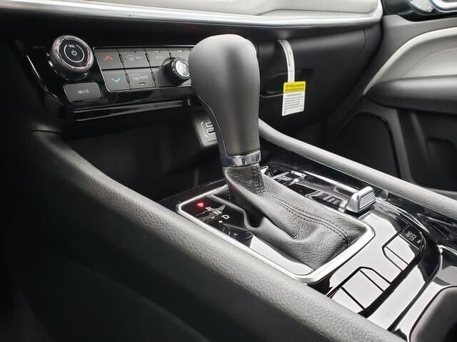 2026 Jeep Compass in Bedford, OH 44146 - 18103922 11