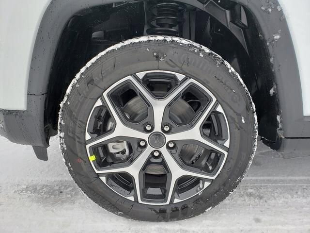 2026 Jeep Compass in Bedford, OH 44146 - 18103922 12