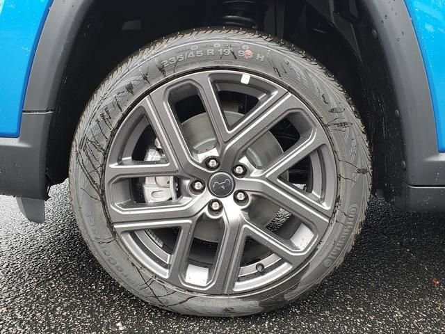 2026 Jeep Compass in Bedford, OH 44146 - 18103924 12