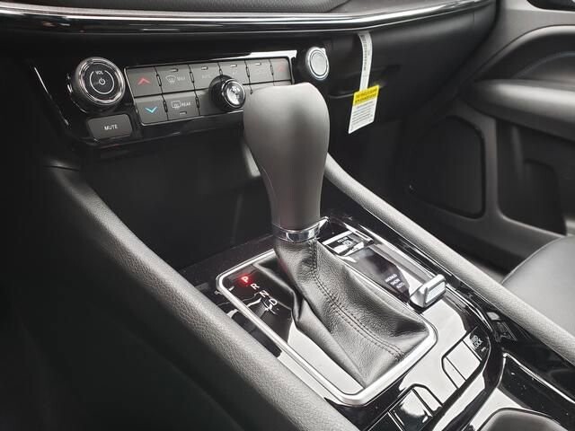 2026 Jeep Compass in Bedford, OH 44146 - 18103924 11