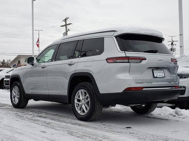 2025 Jeep Grand Cherokee L in Bedford, OH 44146 - 18103925 3