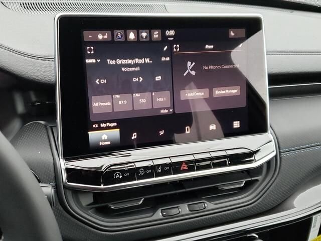 2026 Jeep Compass in Bedford, OH 44146 - 18103927 10