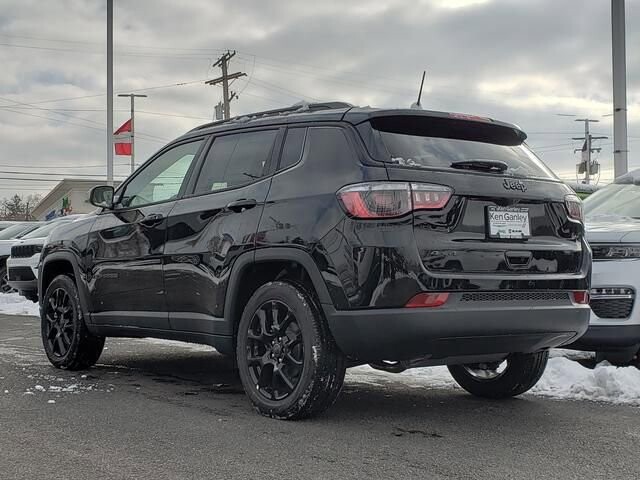 2026 Jeep Compass in Bedford, OH 44146 - 18103932 3