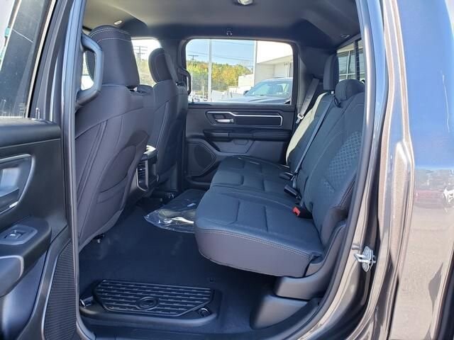 2026 RAM 1500 in Bedford, OH 44146 - 18103933 7