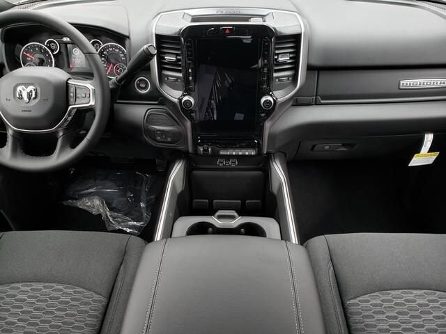 2026 RAM 2500 in Bedford, OH 44146 - 18103934 8