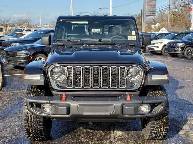 2026 Jeep Gladiator in Bedford, OH 44146 - 18103939 5