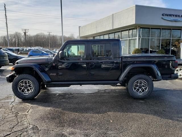 2026 Jeep Gladiator in Bedford, OH 44146 - 18103939 2
