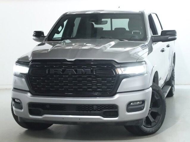 2025 RAM 1500 in Bedford, OH 44146 - 18103940 3