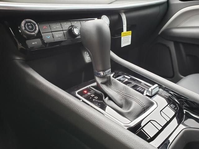 2026 Jeep Compass in Bedford, OH 44146 - 18103942 11