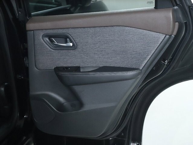 2023 Nissan Rogue in Bedford, OH 44146 - 18103943 31