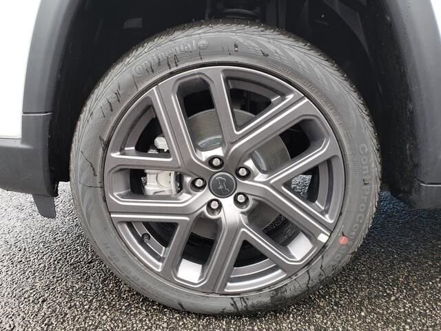 2026 Jeep Compass in Bedford, OH 44146 - 18103944 12