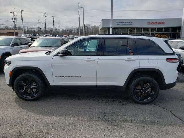 2026 Jeep Grand Cherokee in Bedford, OH 44146 - 18103946 2