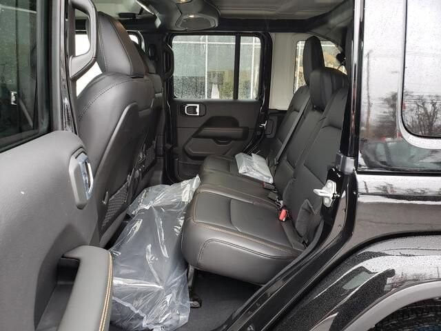 2026 Jeep Wrangler in Bedford, OH 44146 - 18103948 7