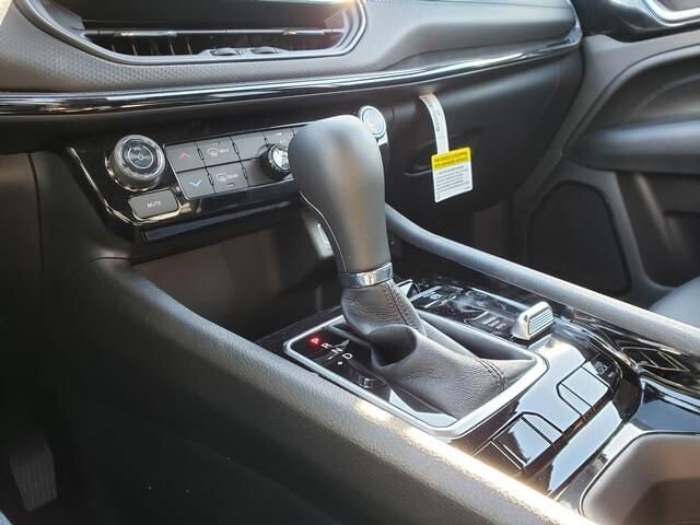 2026 Jeep Compass in Bedford, OH 44146 - 18103949 11