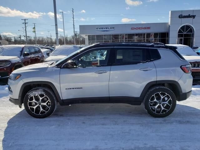 2026 Jeep Compass in Bedford, OH 44146 - 18103950 2