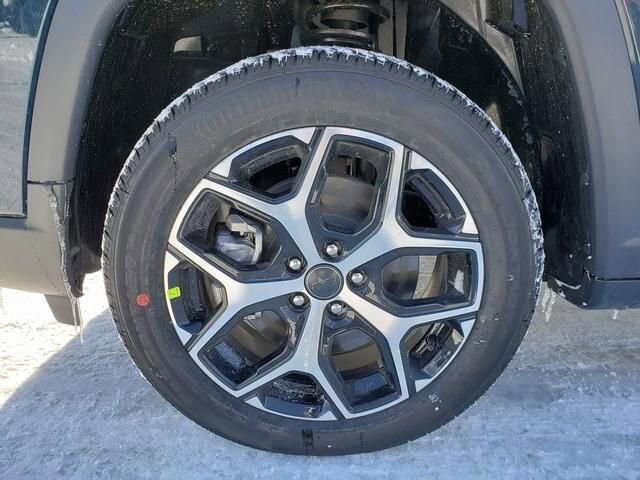 2026 Jeep Compass in Bedford, OH 44146 - 18103952 12