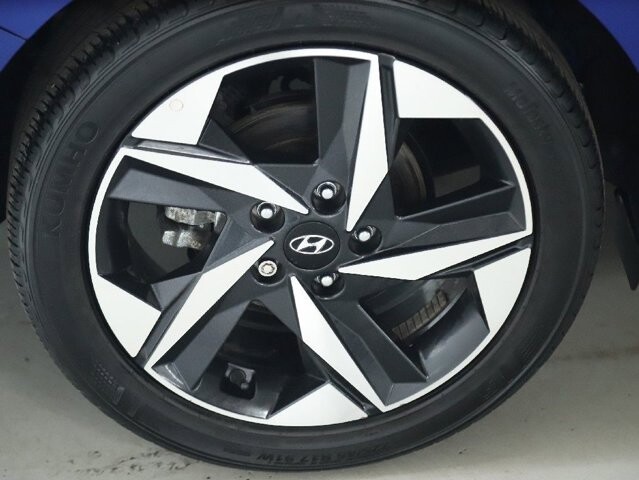 2023 Hyundai Elantra in Bedford, OH 44146 - 18103953 12