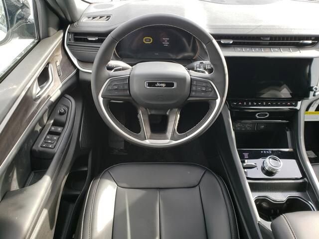 2026 Jeep Grand Cherokee in Bedford, OH 44146 - 18103957 9