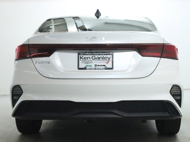 2024 Kia Forte in Bedford, OH 44146 - 18103958 42