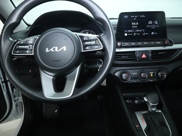 2024 Kia Forte in Bedford, OH 44146 - 18103958 28