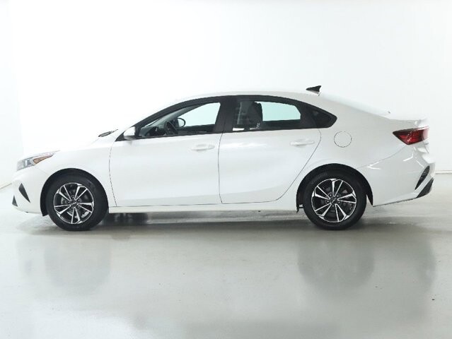 2024 Kia Forte in Bedford, OH 44146 - 18103958 38