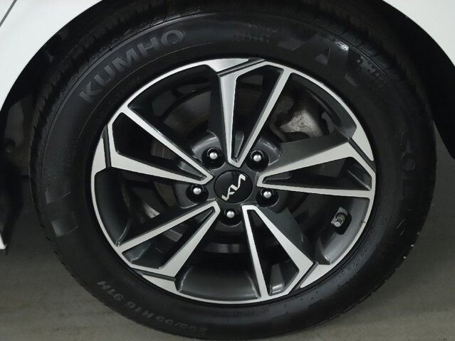 2024 Kia Forte in Bedford, OH 44146 - 18103958 39