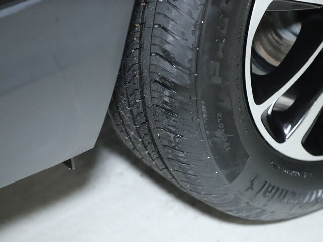 2025 Chevrolet TrailBlazer in Bedford, OH 44146 - 18103960 36