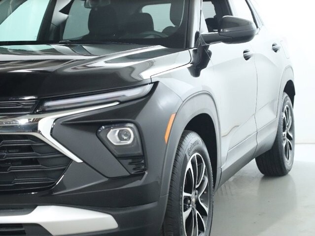 2025 Chevrolet TrailBlazer in Bedford, OH 44146 - 18103961 4