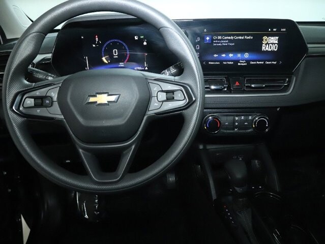 2025 Chevrolet TrailBlazer in Bedford, OH 44146 - 18103961 28