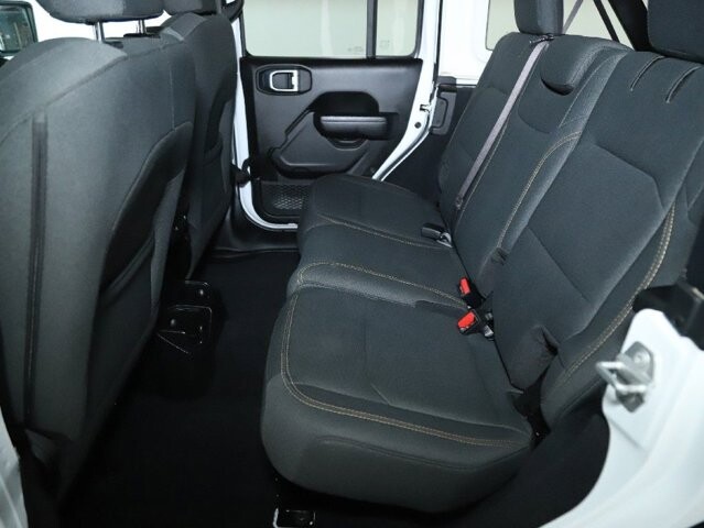 2024 Jeep Wrangler in Bedford, OH 44146 - 18103962 14