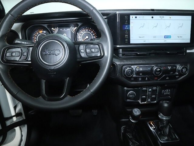 2024 Jeep Wrangler in Bedford, OH 44146 - 18103962 28