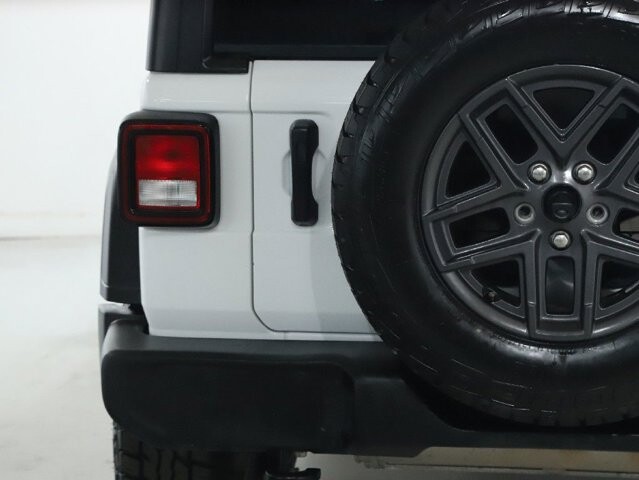 2024 Jeep Wrangler in Bedford, OH 44146 - 18103962 45