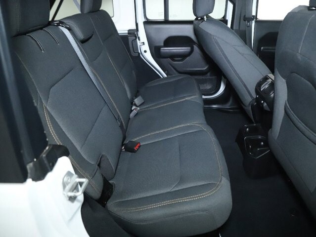 2024 Jeep Wrangler in Bedford, OH 44146 - 18103962 32