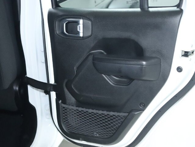 2024 Jeep Wrangler in Bedford, OH 44146 - 18103962 31