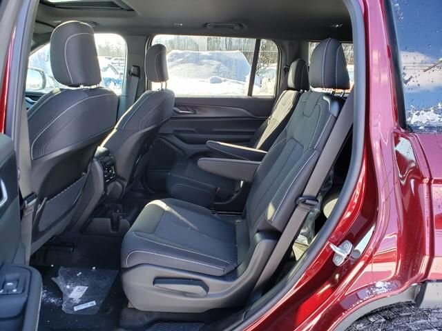 2025 Jeep Grand Cherokee L in Bedford, OH 44146 - 18103963 8