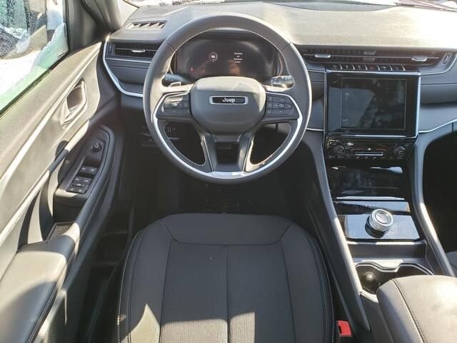 2025 Jeep Grand Cherokee L in Bedford, OH 44146 - 18103963 10