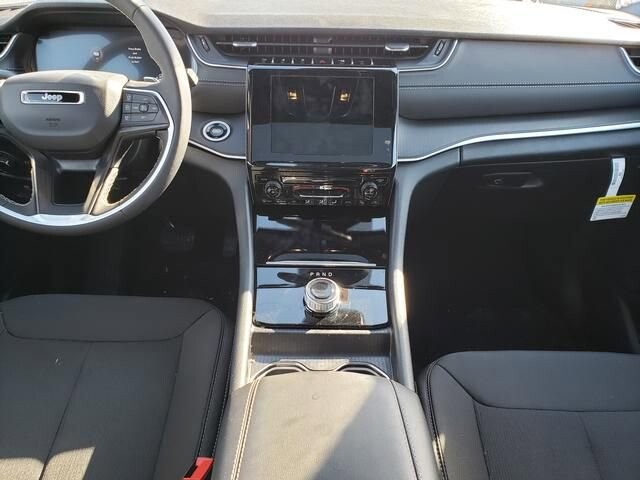 2025 Jeep Grand Cherokee L in Bedford, OH 44146 - 18103963 9