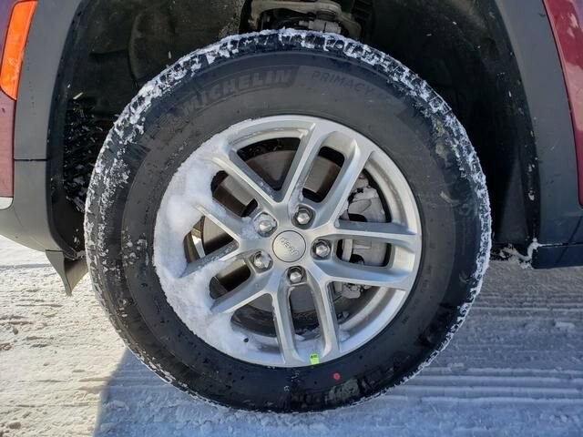 2025 Jeep Grand Cherokee L in Bedford, OH 44146 - 18103963 12