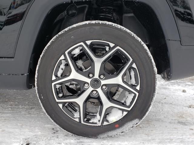 2026 Jeep Compass in Bedford, OH 44146 - 18103964 12