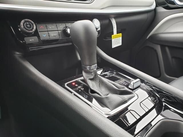 2026 Jeep Compass in Bedford, OH 44146 - 18103964 11