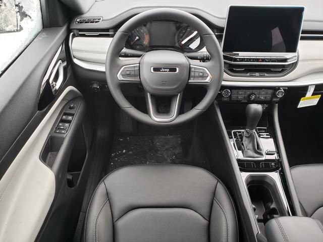 2026 Jeep Compass in Bedford, OH 44146 - 18103964 9