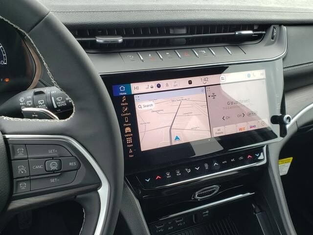 2026 Jeep Grand Cherokee in Bedford, OH 44146 - 18103966 11