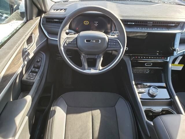 2026 Jeep Grand Cherokee in Bedford, OH 44146 - 18103970 10