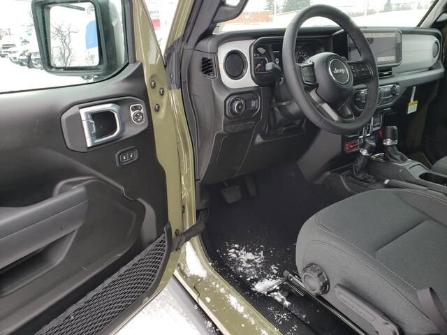 2026 Jeep Wrangler in Bedford, OH 44146 - 18103971 6