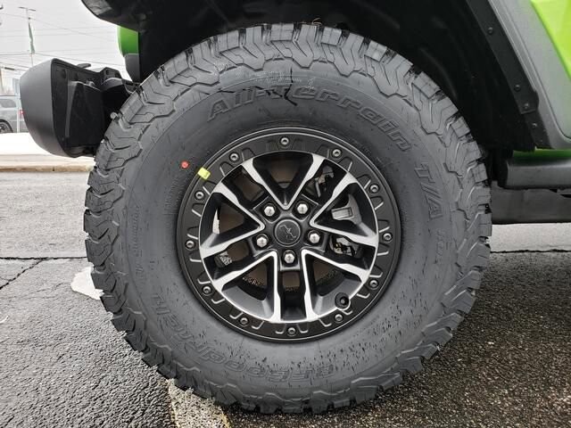 2026 Jeep Wrangler in Bedford, OH 44146 - 18103972 12