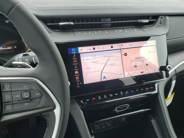 2026 Jeep Grand Cherokee in Bedford, OH 44146 - 18103973 11