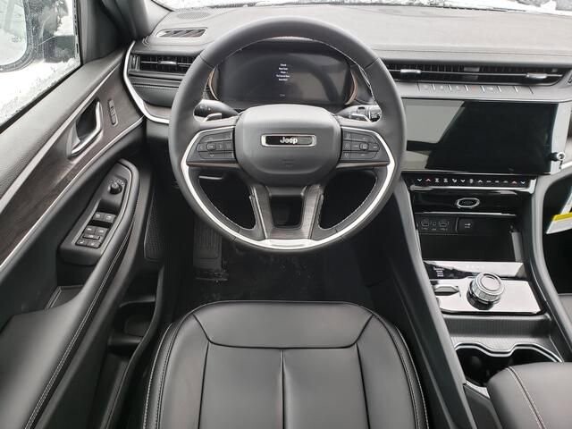 2026 Jeep Grand Cherokee in Bedford, OH 44146 - 18103973 10