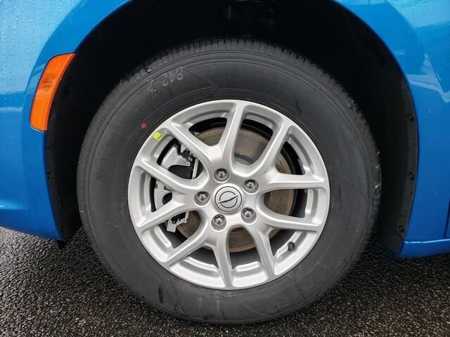 2026 Chrysler Pacifica in Bedford, OH 44146 - 18103974 12